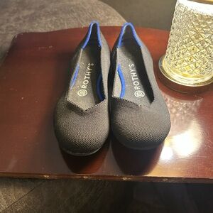 Rothy's Women's Black Flats with Blue Accents, Sz 7.5